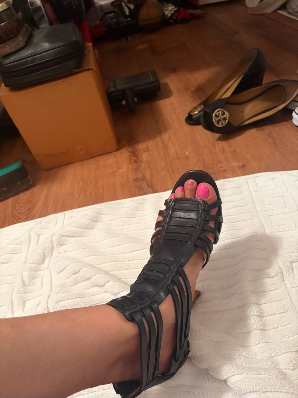 Coach Black Strappy Gladiator Sandal with Open Toe. + A LITTLE GIFT 🎁